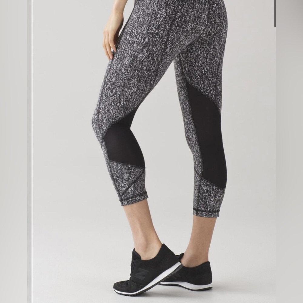 Lululemon Pace Revival Crop (19”)